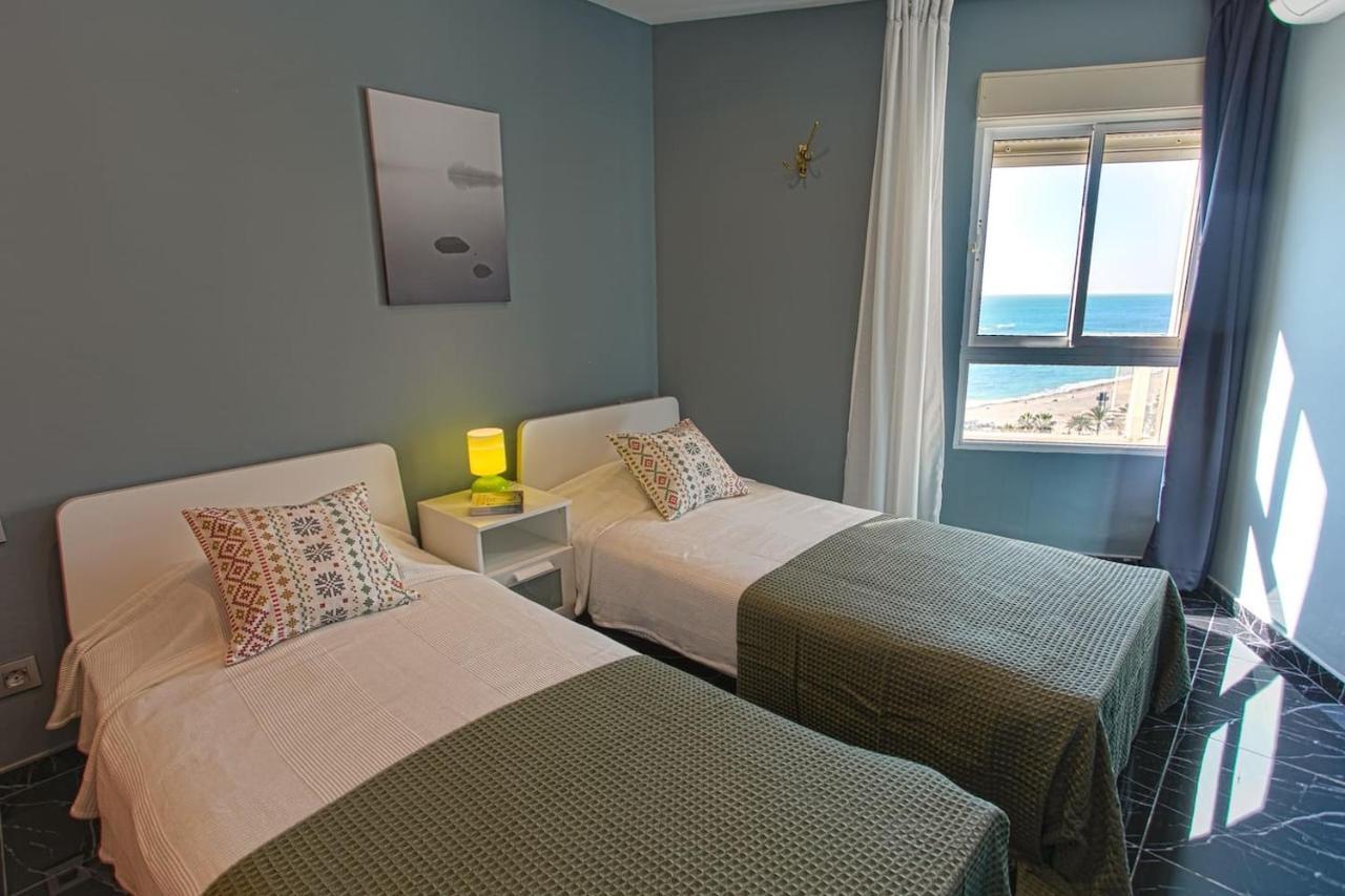 Appartamento Panoramic Seaview Puerto Marina Benalmádena Esterno foto