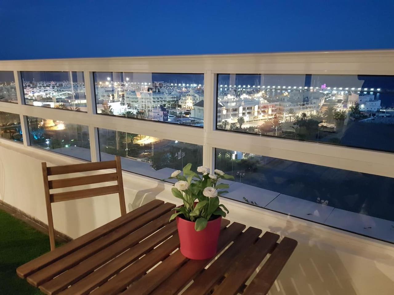 Appartamento Panoramic Seaview Puerto Marina Benalmádena Esterno foto